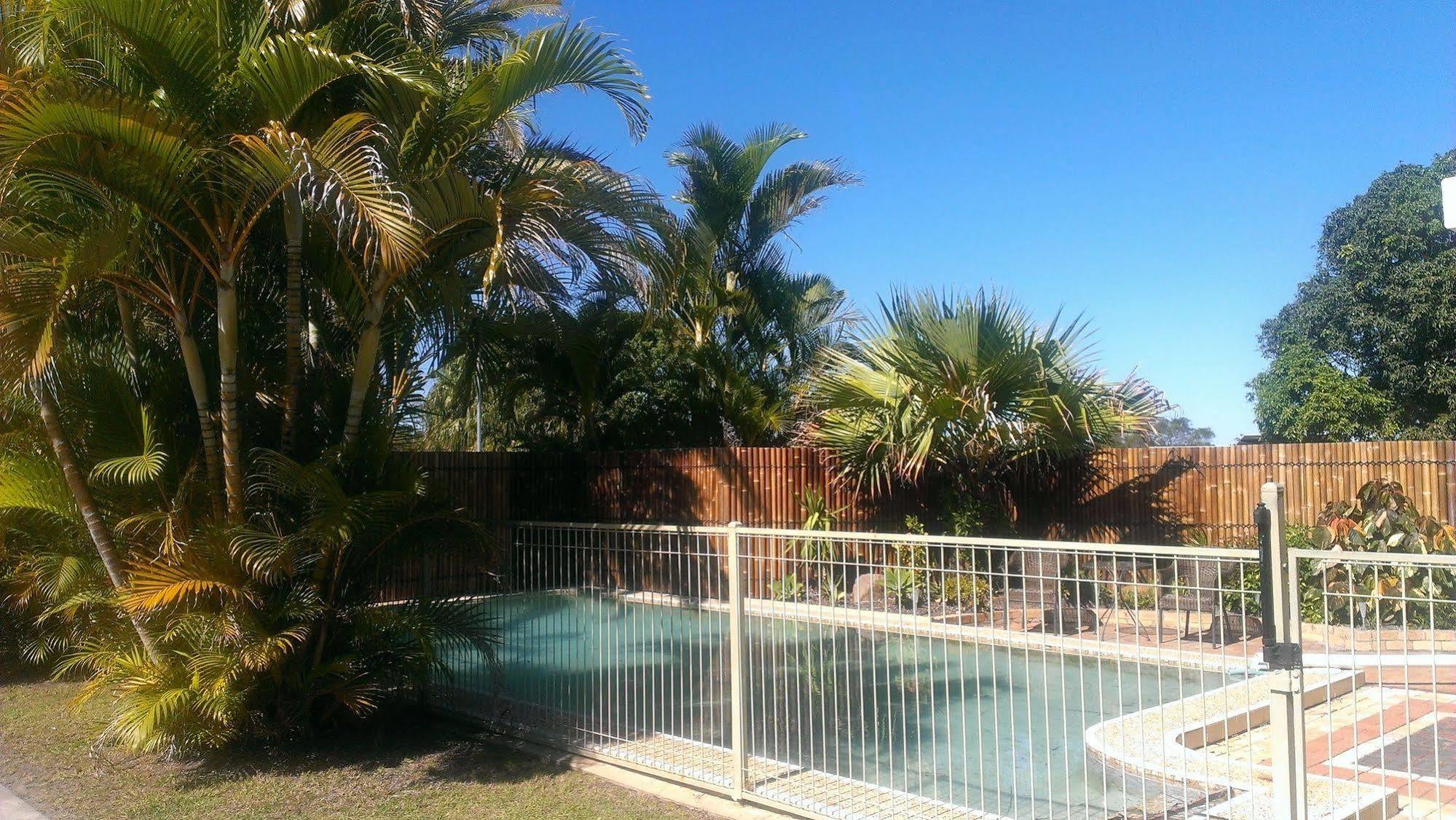 Pacific Paradise Airport Motel Extérieur photo